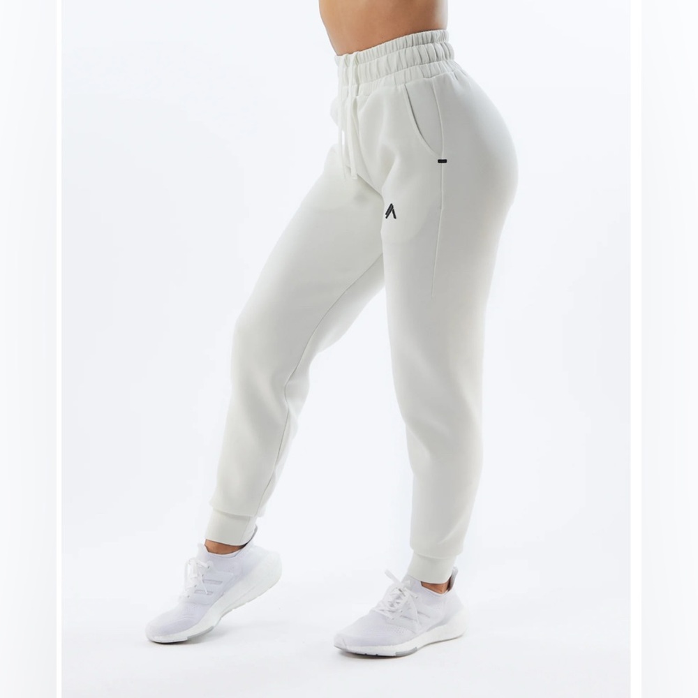 Alphalete Cream Joggers